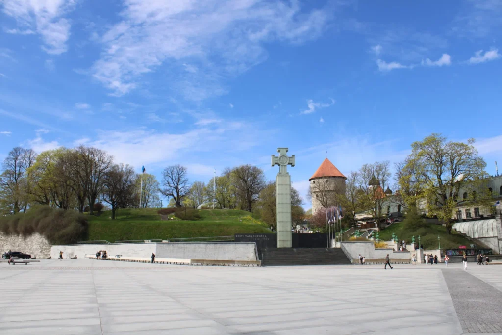 Das estnische Freiheitsdenkmal in Tallinn