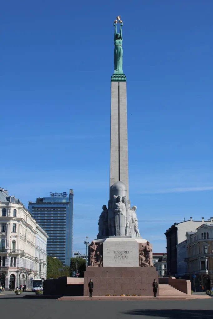 Die Lettische Freiheitsstatue in Riga